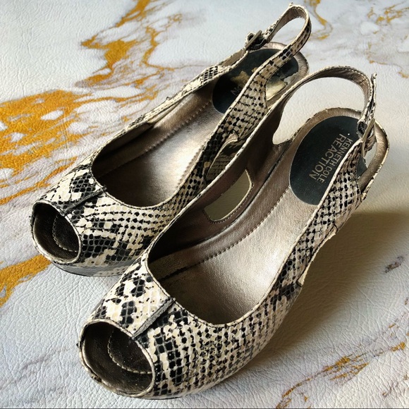 Kenneth Cole Ultra Light Snakeskin Open-Toe Wedge - Picture 2 of 9